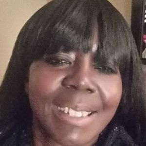 Meet your Posher, Deborah battle